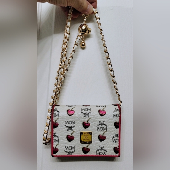 MCM Sweet Visetos Wallet - Picture 3 of 16